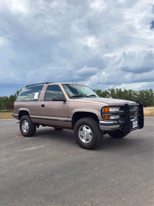 1994 Chevrolet K5 Blazer 3rd Gen - Image 4 of 20