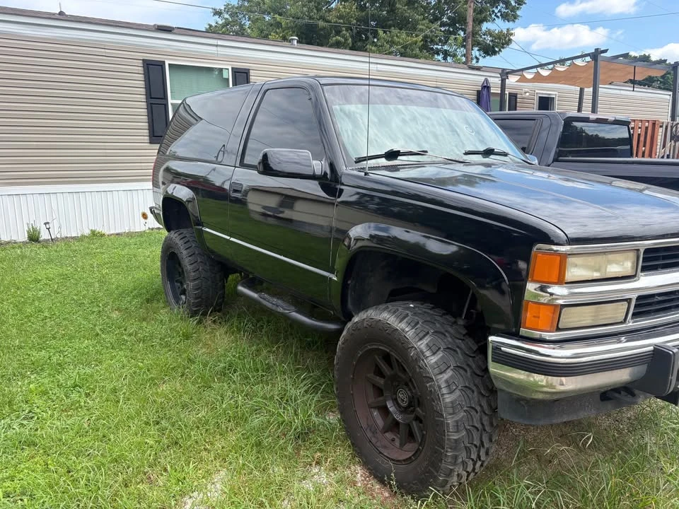 1994 Chevrolet K5 Blazer 3rd Gen - Image 3 of 8