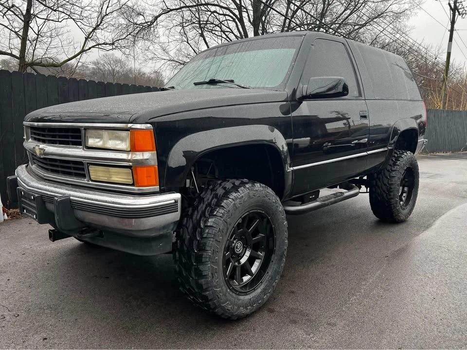 1994 Chevrolet K5 Blazer 3rd Gen - Image 2 of 8