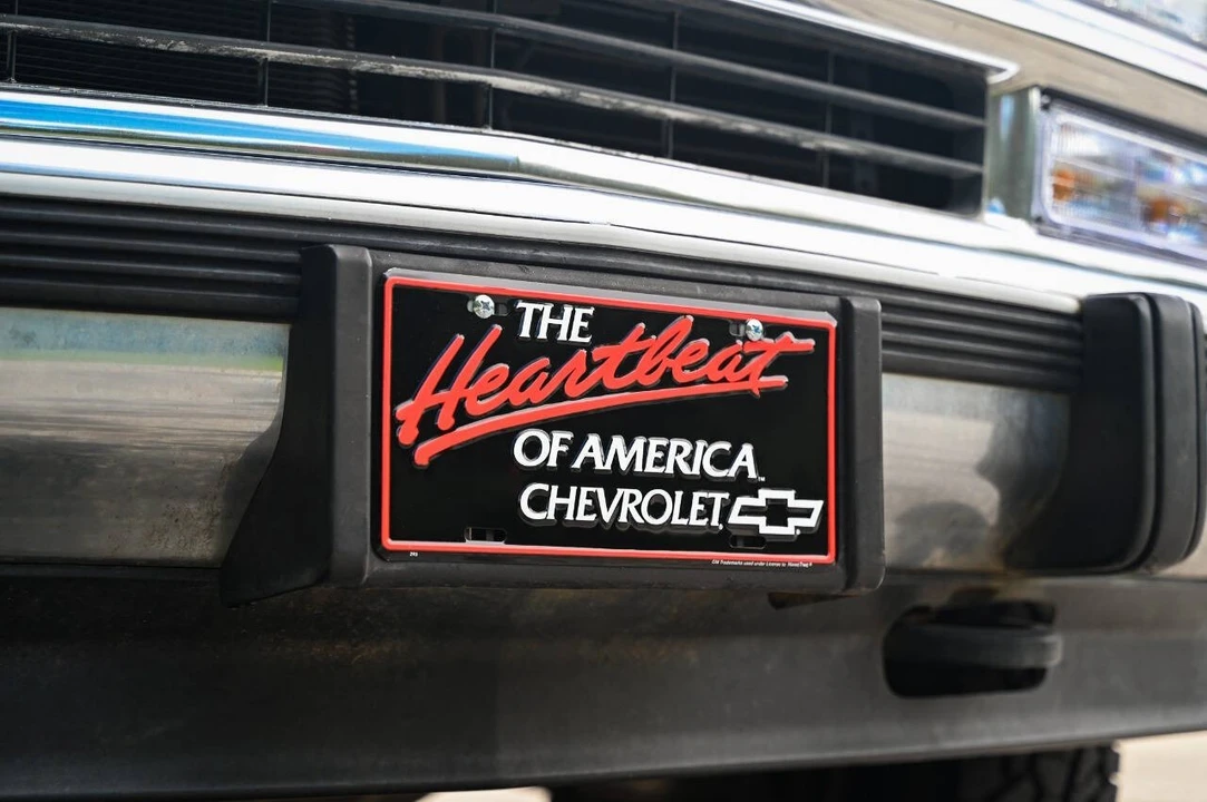 1994 Chevrolet K5 Blazer 3rd Gen - Image 14 of 21