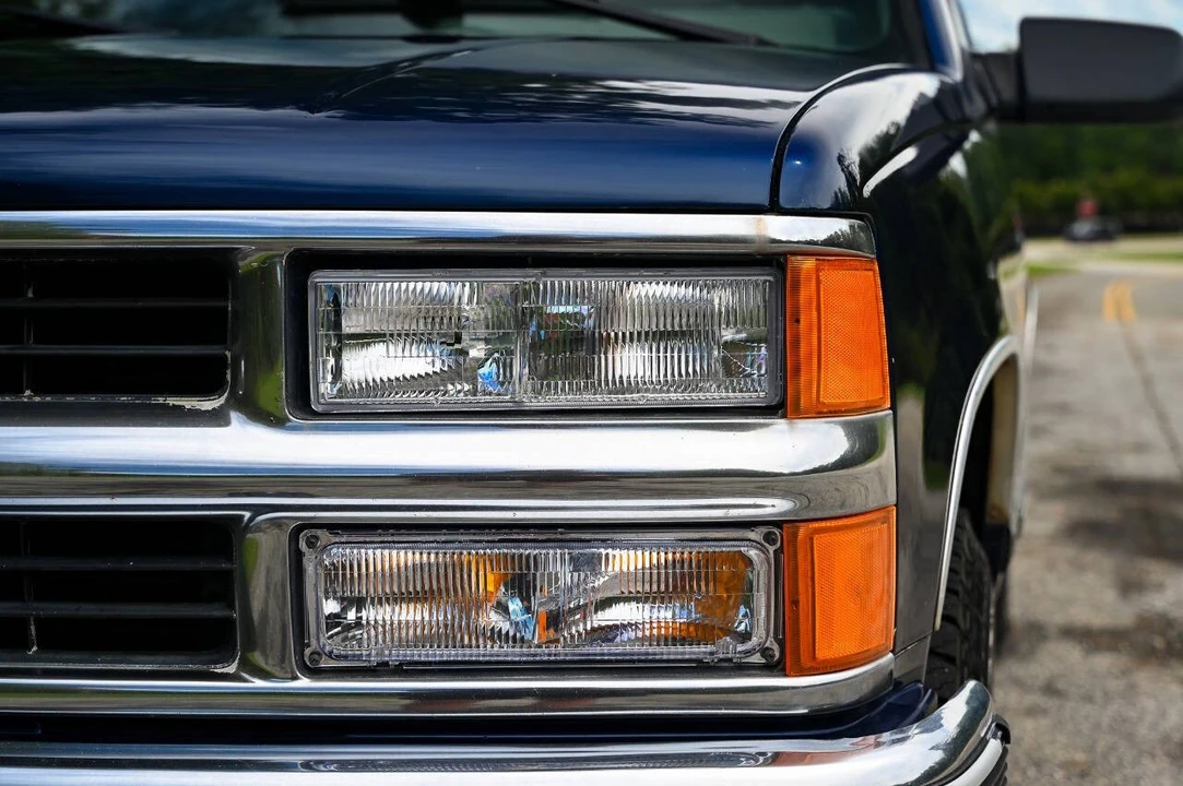 1994 Chevrolet K5 Blazer 3rd Gen - Image 17 of 21