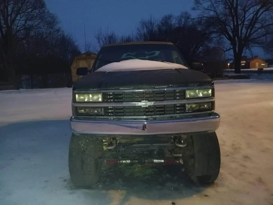 1994 Chevrolet K5 Blazer 3rd Gen - Image 8 of 13
