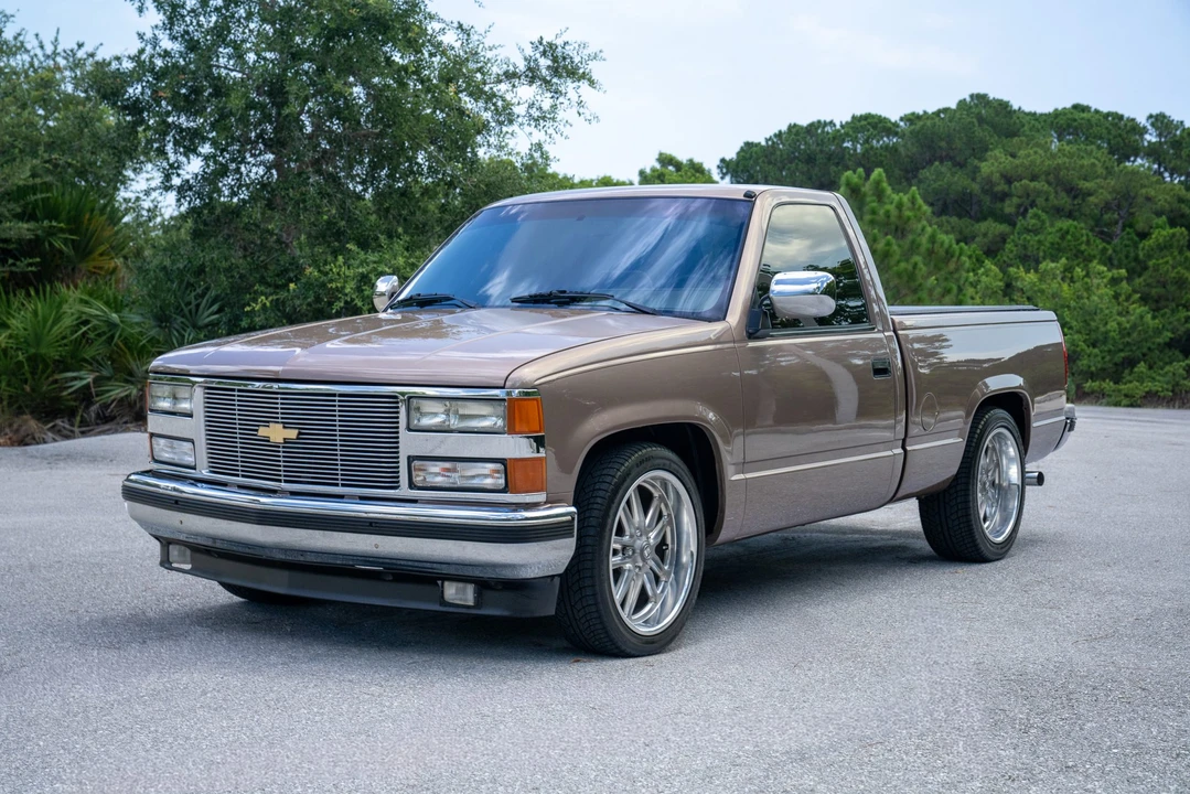 1994 Chevrolet C/K 4th Gen - Image 2 of 31