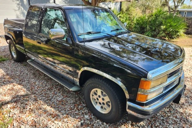 1994 Chevrolet C/K 4th Gen - Image 2 of 7