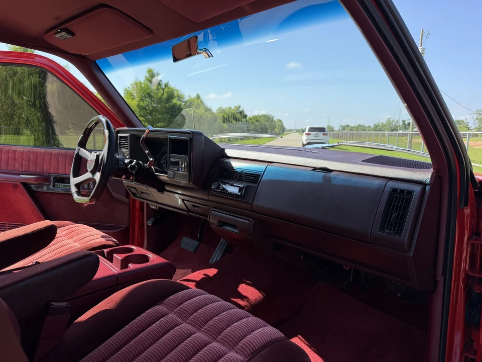 1994 Chevrolet C/K 4th Gen - Image 28 of 31