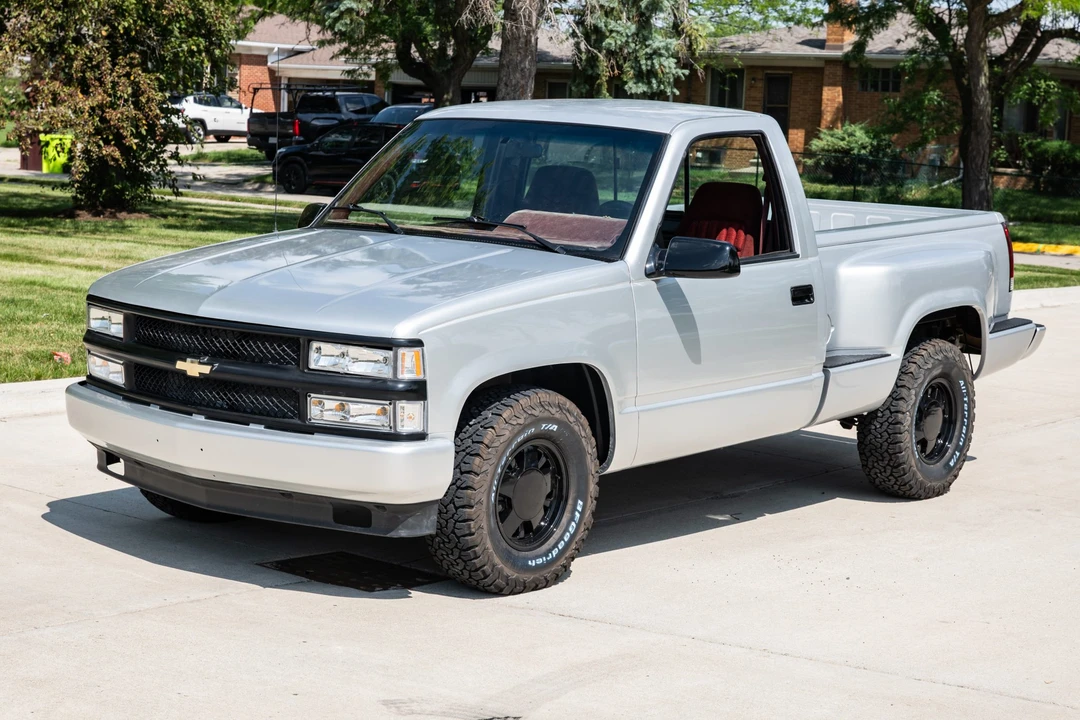 1994 Chevrolet C/K 4th Gen - Image 2 of 31