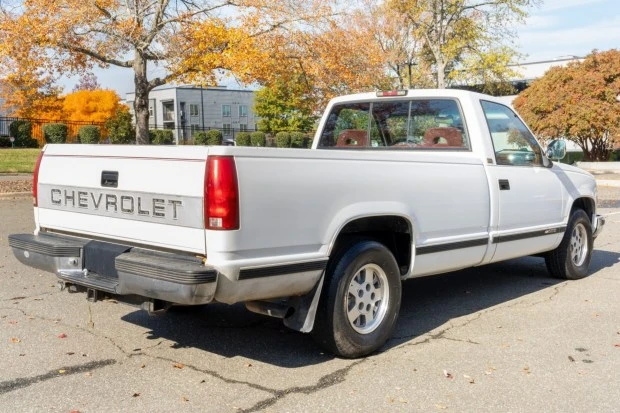 1994 Chevrolet C/K 4th Gen - Image 2 of 7