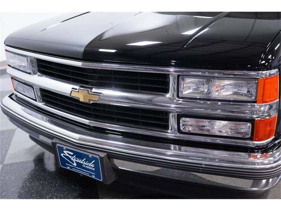 1994 Chevrolet C/K 4th Gen - Image 18 of 31