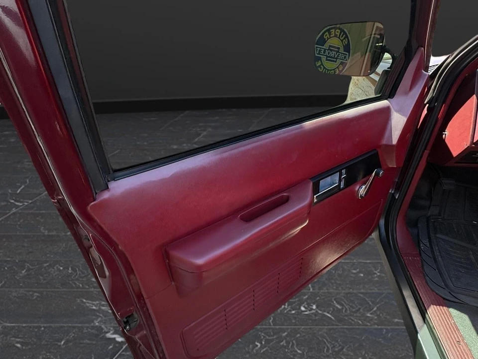 1994 Chevrolet C/K 4th Gen - Image 24 of 31