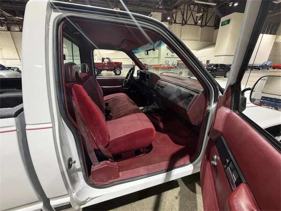 1994 Chevrolet C/K 4th Gen - Image 17 of 21