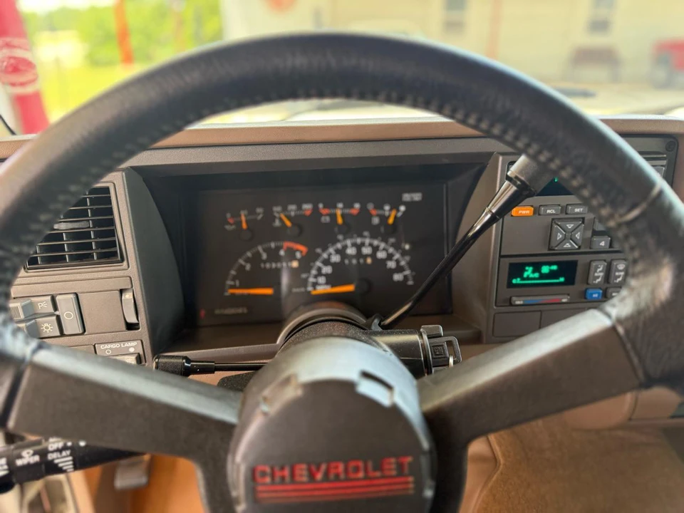 1994 Chevrolet C/K 4th Gen - Image 21 of 31