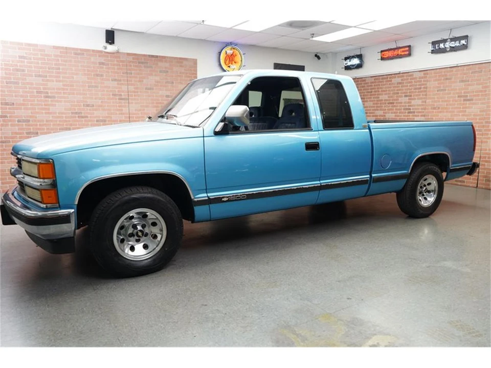 1994 Chevrolet C/K 4th Gen - Image 5 of 31