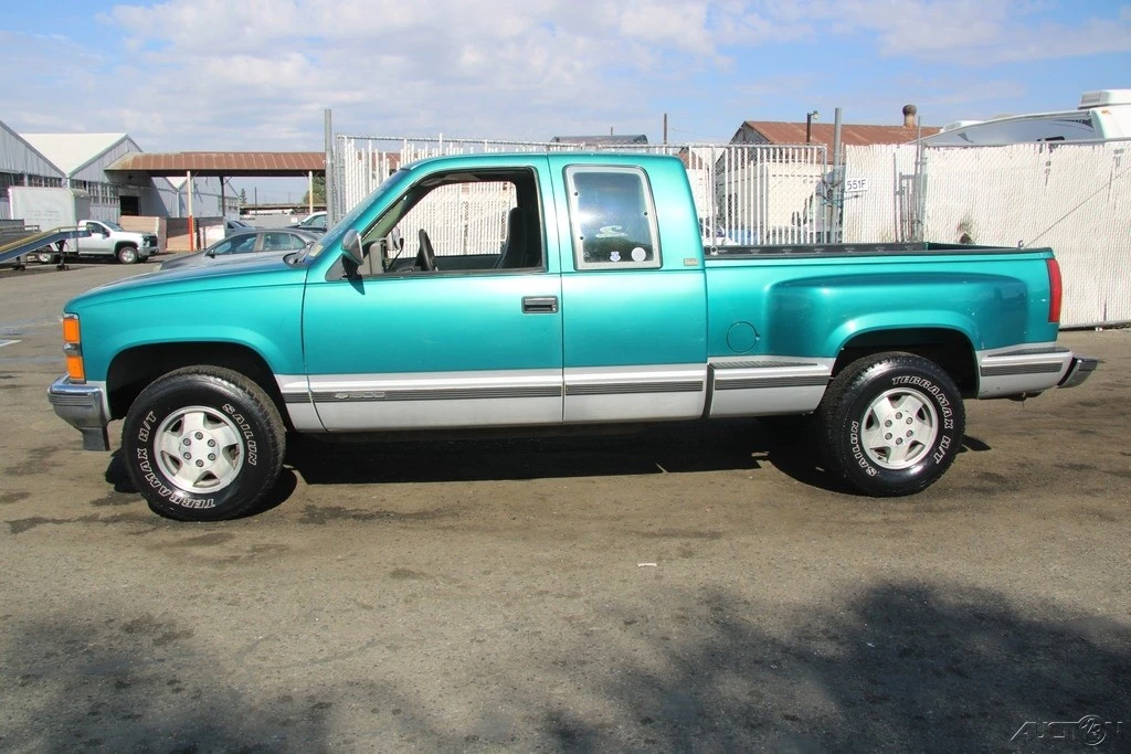 1994 Chevrolet C/K 4th Gen - Image 3 of 21