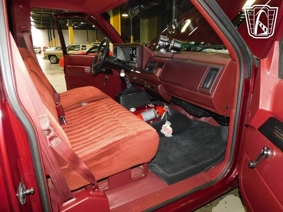 1994 Chevrolet C/K 4th Gen - Image 9 of 12