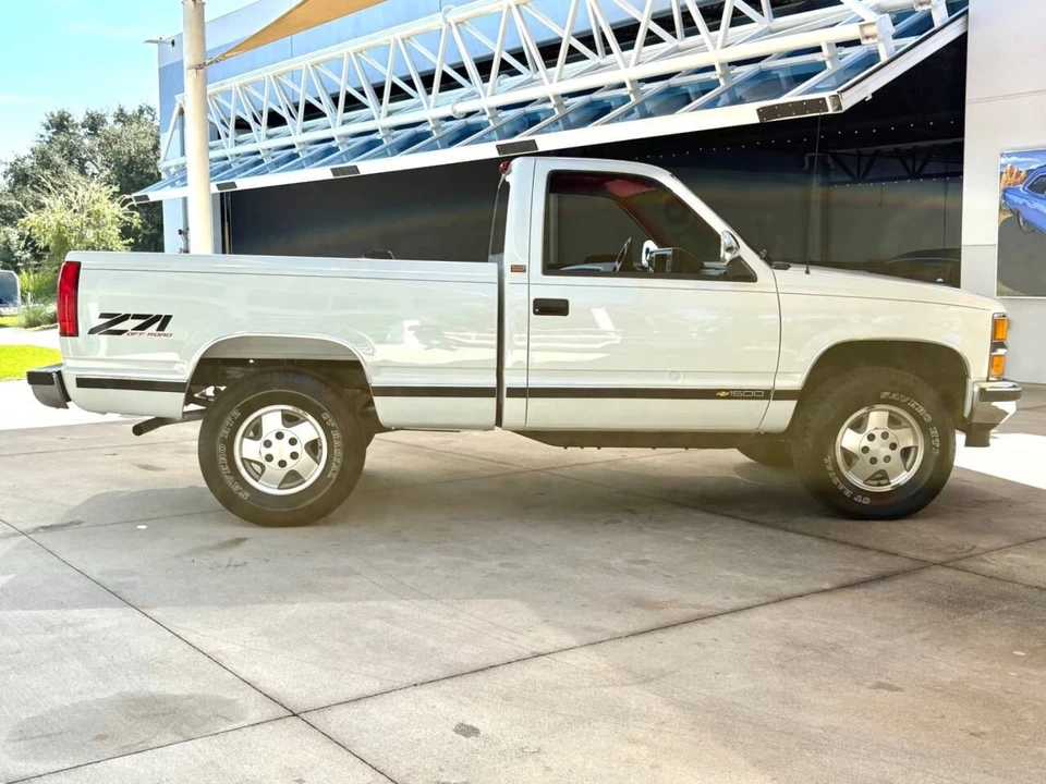 1994 Chevrolet C/K 3rd Gen - Image 4 of 12