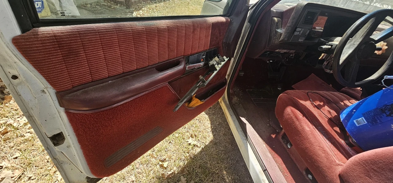 1994 Chevrolet C/K 4th Gen - Image 9 of 13