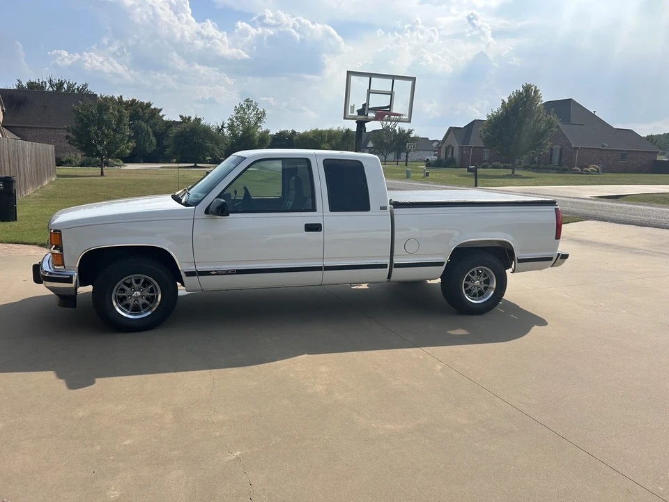 1994 Chevrolet C/K 4th Gen - Image 6 of 21