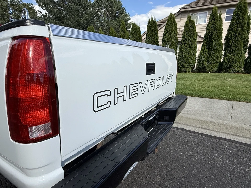 1994 Chevrolet - Image 28 of 31