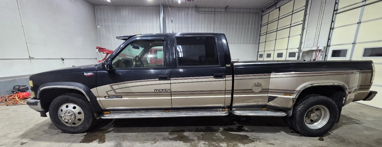 1994 Chevrolet C/K 3rd Gen - Image 2 of 16