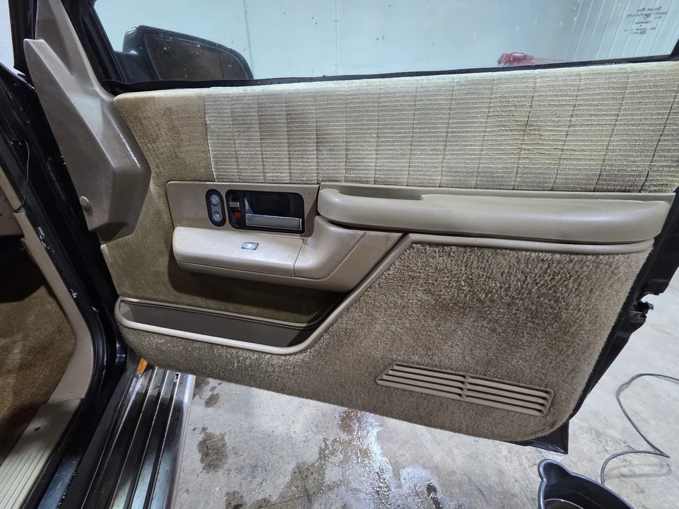 1994 Chevrolet C/K 3rd Gen - Image 9 of 16