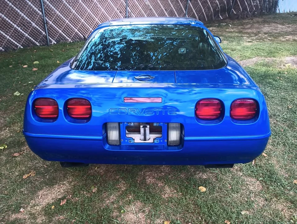 1994 Chevrolet Corvette C4 - Image 5 of 15