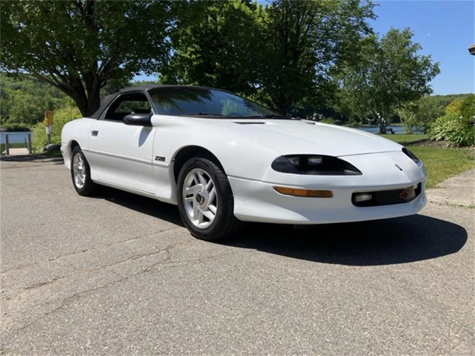 1994 Chevrolet Camaro 4th Gen - Image 2 of 12