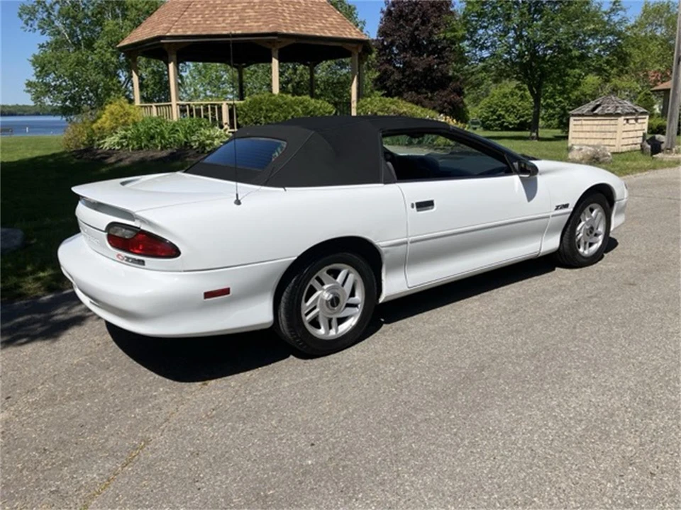 1994 Chevrolet Camaro 4th Gen - Image 10 of 12