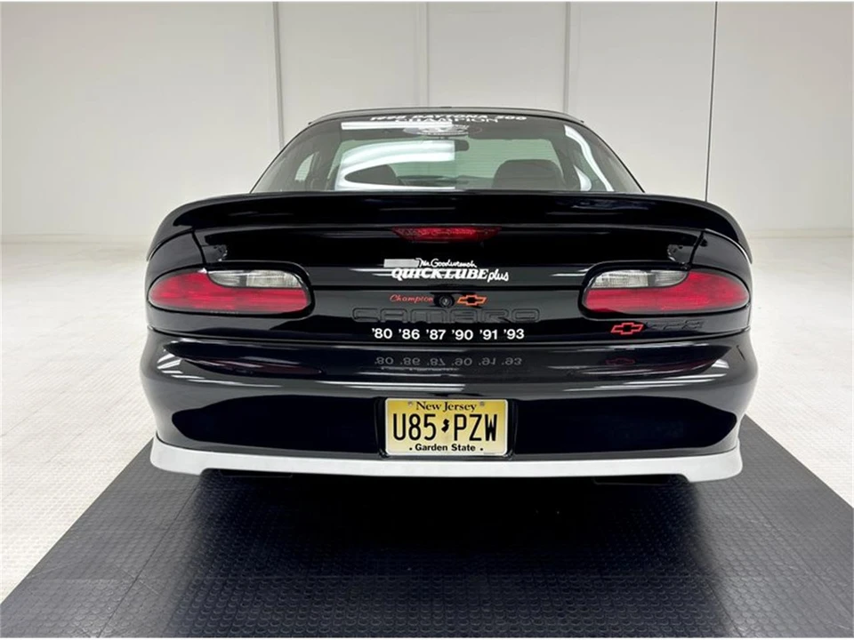 1994 Chevrolet Camaro 4th Gen - Image 5 of 31