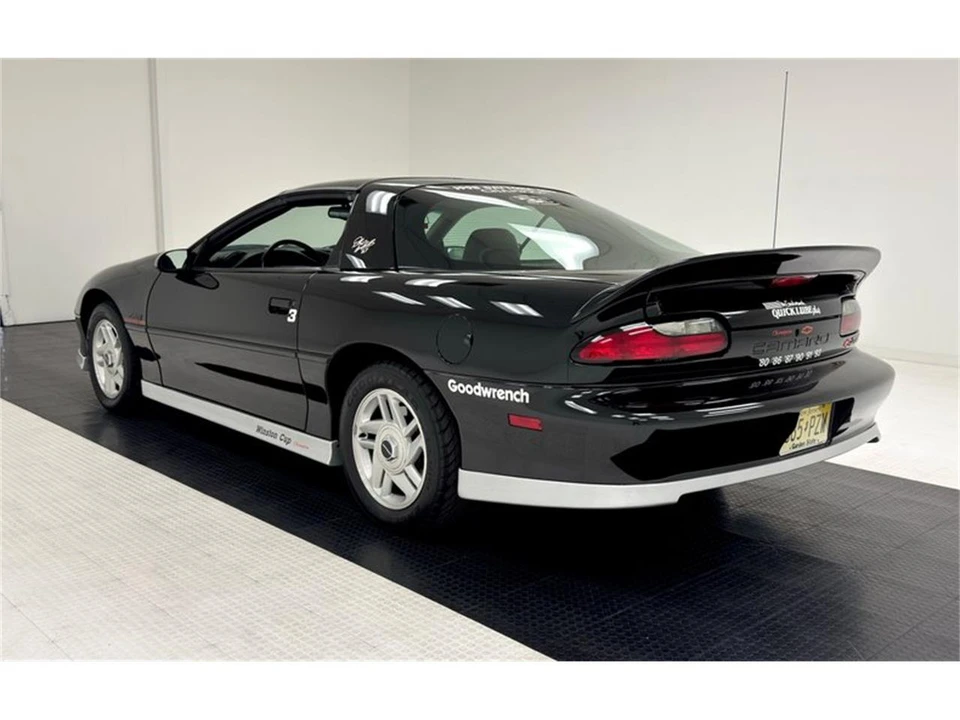 1994 Chevrolet Camaro 4th Gen - Image 4 of 31