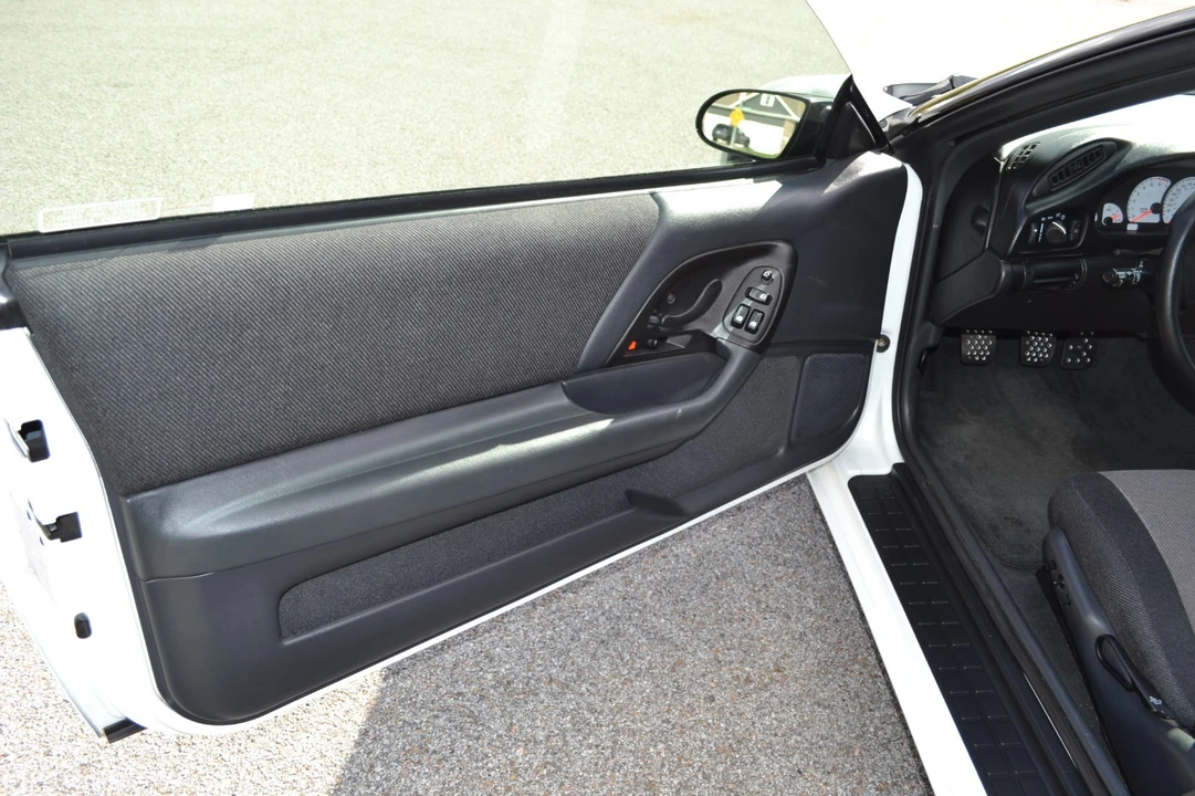1994 Chevrolet Camaro 4th Gen - Image 12 of 21