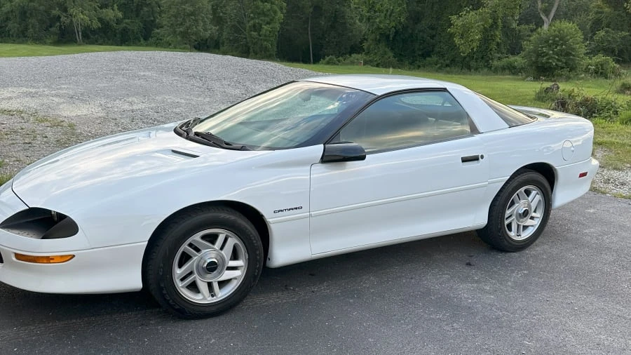 1994 Chevrolet Camaro 4th Gen - Image 9 of 29