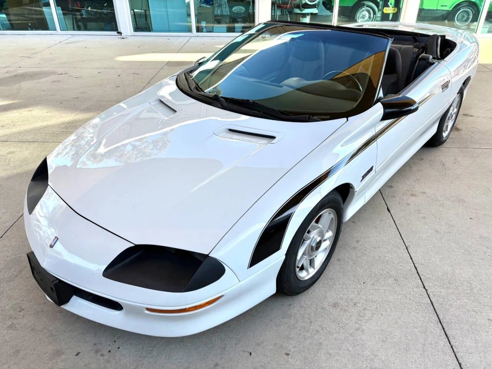 1994 Chevrolet Camaro 4th Gen - Image 20 of 31