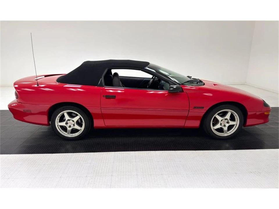 1994 Chevrolet Camaro 4th Gen - Image 9 of 31