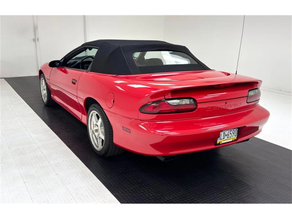 1994 Chevrolet Camaro 4th Gen - Image 5 of 31