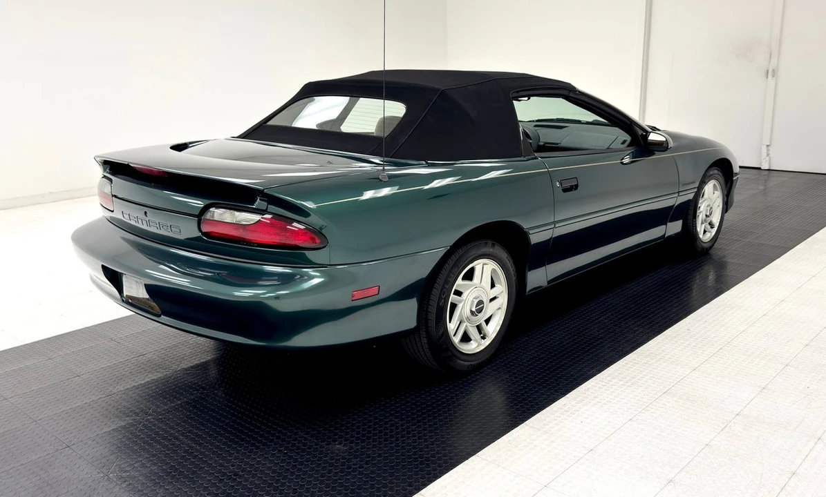 1994 Chevrolet Camaro 4th Gen - Image 8 of 12