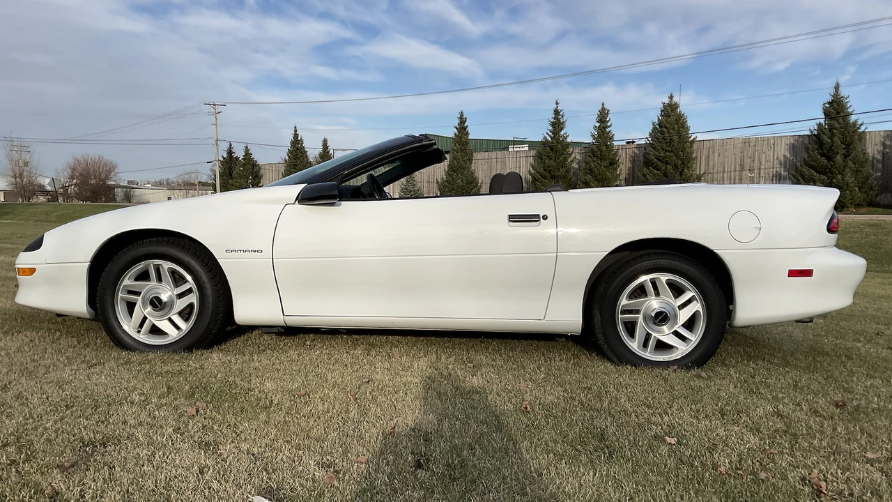 1994 Chevrolet Camaro 4th Gen - Image 2 of 14