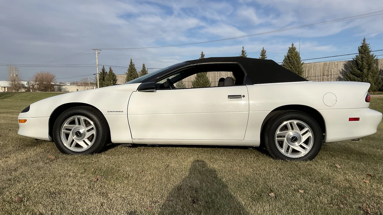 1994 Chevrolet Camaro 4th Gen - Image 13 of 14