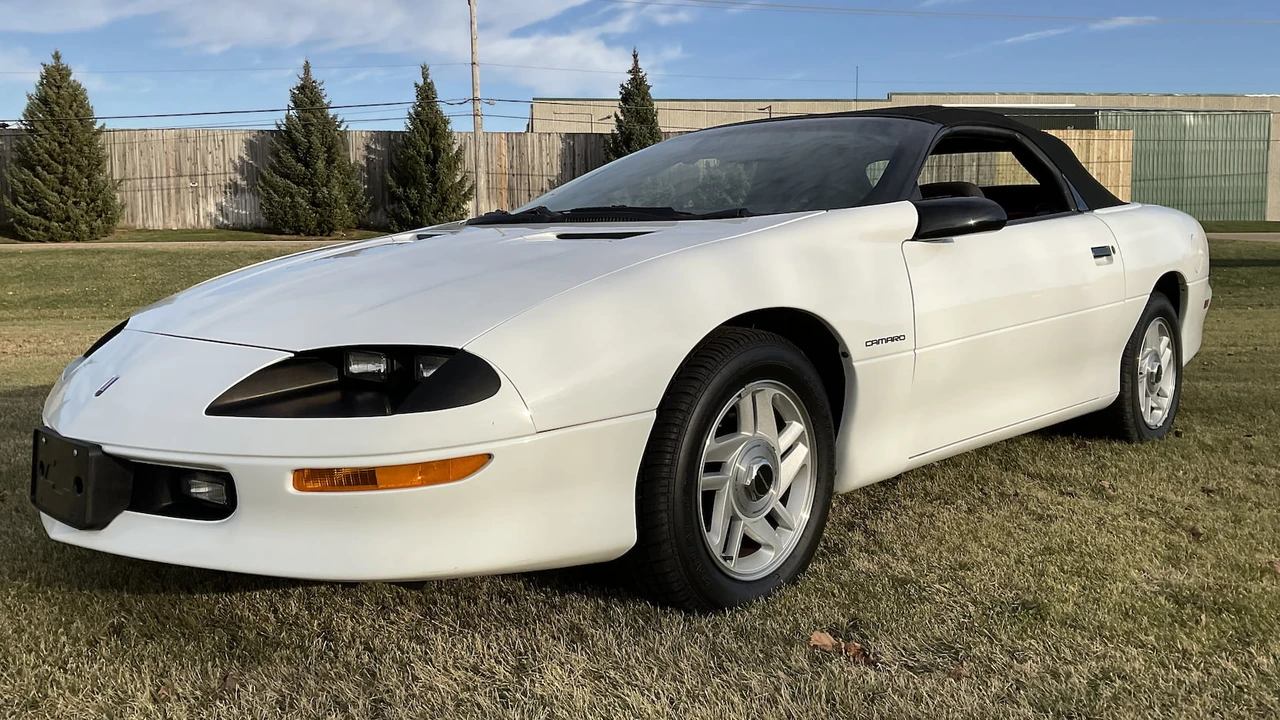 1994 Chevrolet Camaro 4th Gen - Image 14 of 14