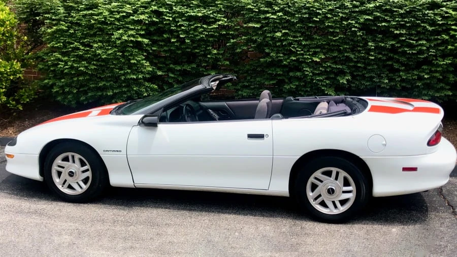 1994 Chevrolet Camaro 4th Gen - Image 2 of 13