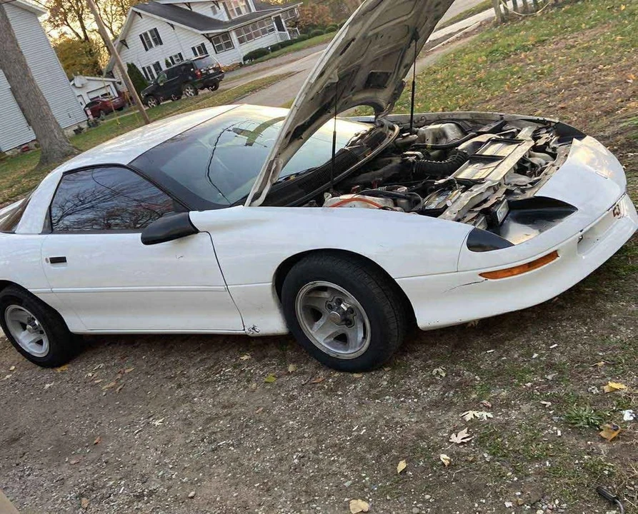 1994 Chevrolet Camaro 4th Gen - Image 2 of 5