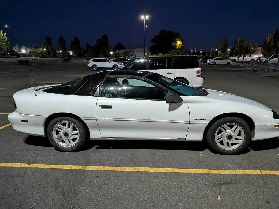 1994 Chevrolet Camaro 4th Gen - Image 3 of 10