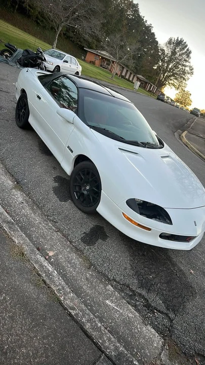 1994 Chevrolet Camaro 4th Gen - Image 2 of 5