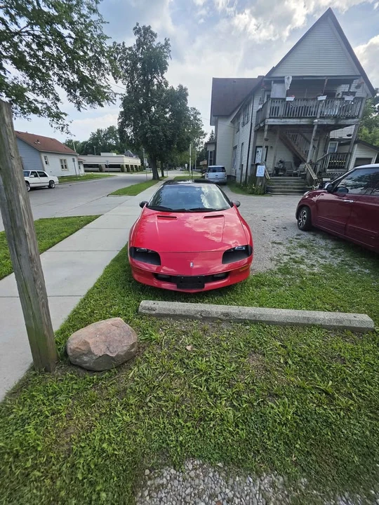 1994 Chevrolet Camaro 4th Gen - Image 2 of 8