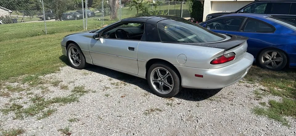 1994 Chevrolet Camaro 4th Gen - Image 2 of 6