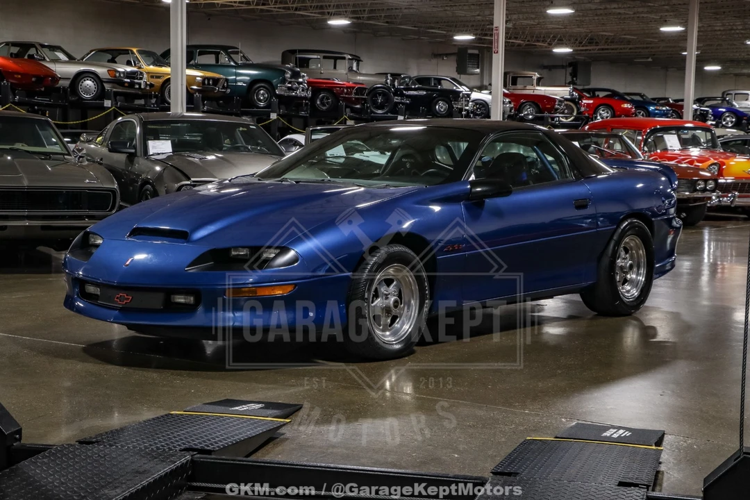 1994 Chevrolet - Image 4 of 31