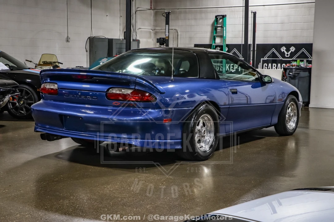 1994 Chevrolet - Image 9 of 31