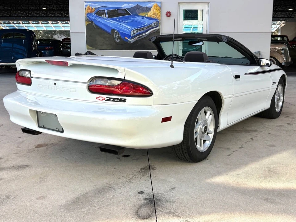 1994 Chevrolet - Image 5 of 31