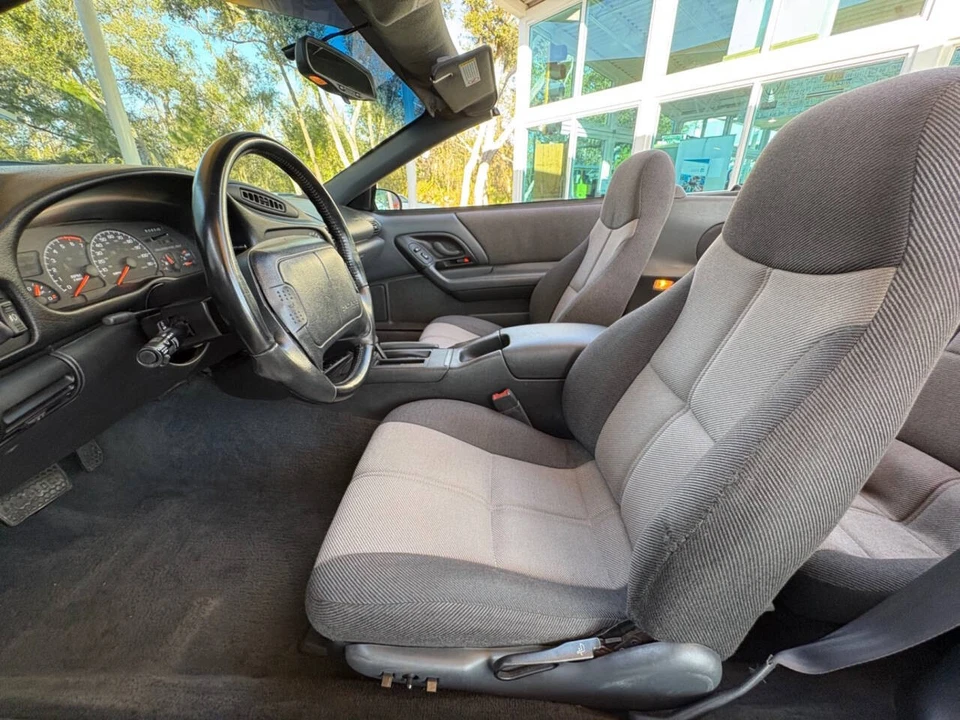 1994 Chevrolet - Image 28 of 31