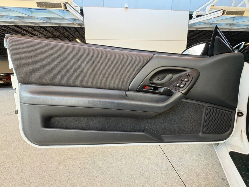 1994 Chevrolet - Image 26 of 31