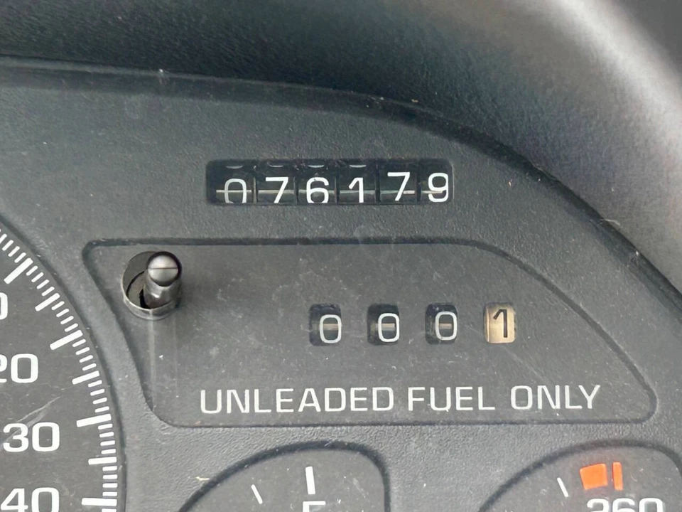 1994 Chevrolet - Image 22 of 31